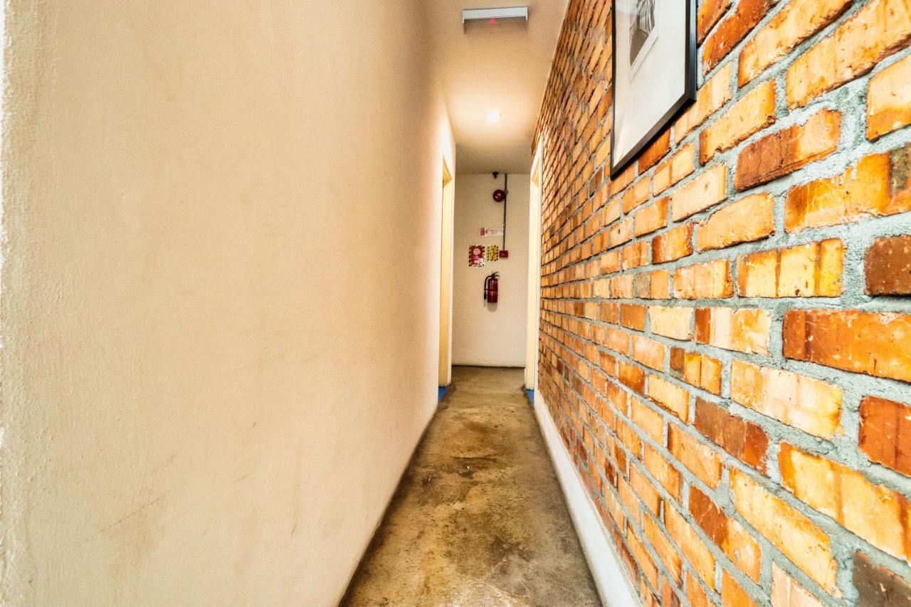 Bata Merah Boutique Hotel Banting  Exterior photo